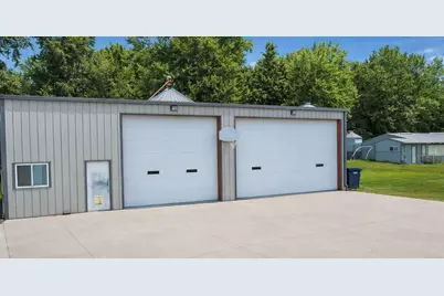 39243 561st Avenue, New Ulm, MN 56073 - Photo 8