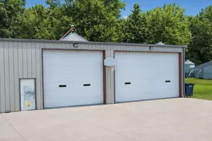 39243 561st Ave, New Ulm, MN 56073 - Photo 8
