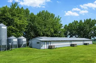 39243 561st Ave, New Ulm, MN 56073 - Photo 6