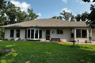 52404 320th St, Blooming Prairie, MN 55917 - Photo 2