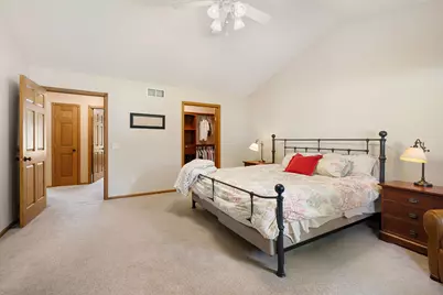 1300 26th Street SW, Austin, MN 55912 - Photo 34