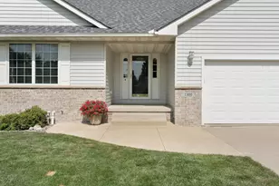 1300 26th St SW, Austin, MN 55912 - Photo 4