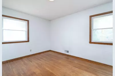602 Moundsview Avenue, Roseville, MN 55113 - Photo 12