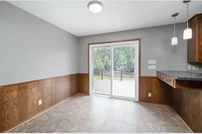 602 Moundsview Avenue, Roseville, MN 55113 - Photo 14