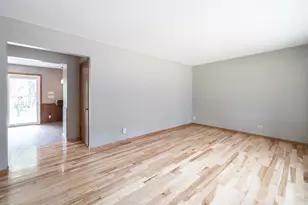 602 Moundsview Ave, Roseville, MN 55113 - Photo 4