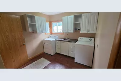 107 Park Avenue E, Hollandale, MN 56045 - Photo 28