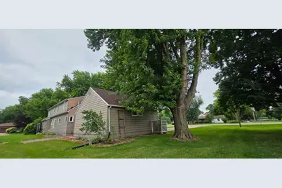 107 Park Avenue E, Hollandale, MN 56045 - Photo 8
