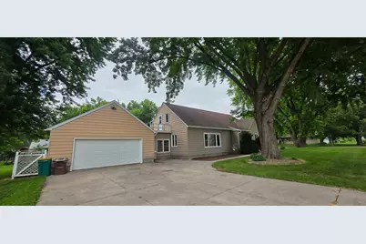 107 Park Avenue E, Hollandale, MN 56045 - Photo 10