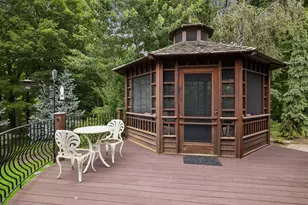 475 Highcroft Rd, Wayzata, MN 55391 - Photo 26