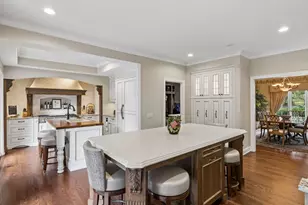 475 Highcroft Rd, Wayzata, MN 55391 - Photo 8