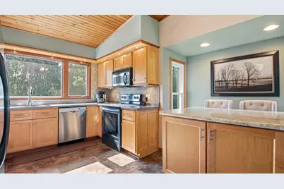 2416 Aurora Circle, Menomonie, WI 54751 - Photo 10