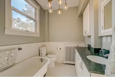 215 Pine Street W, Stillwater, MN 55082 - Photo 76