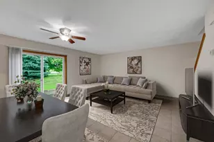 7616 Fox Creek Ct, Rockford, MN 55373 - Photo 4