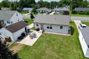 617 Lyndale Ave, Spring Valley, MN 55975 - Photo 2