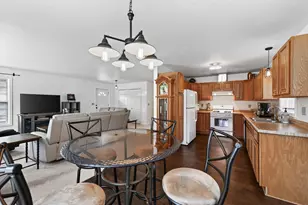 1623 Hwy 96 E, White Bear Lake, MN 55110 - Photo 10