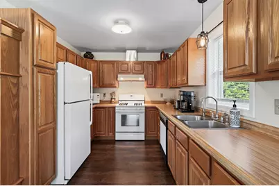 1623 Highway 96 E, White Bear Lake, MN 55110 - Photo 12
