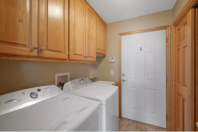 14313 Savanna Oaks Drive, Savage, MN 55378 - Photo 18