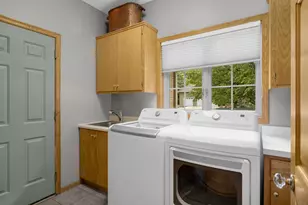 5715 Pond Dr, Shoreview, MN 55126 - Photo 20