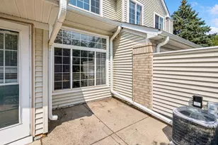 15321 Greenhaven Ln, Burnsville, MN 55306 - Photo 2