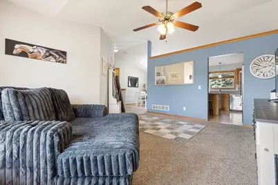513 Harriett Drive, Marshall, MN 56258 - Photo 28
