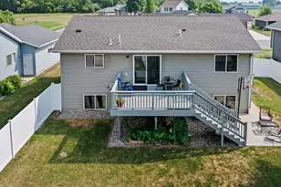 513 Harriett Dr, Marshall, MN 56258 - Photo 50