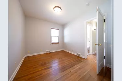 8241 Wentworth Avenue S, Bloomington, MN 55420 - Photo 18