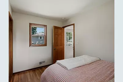 340 Greenway Avenue N, Oakdale, MN 55128 - Photo 14