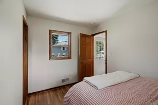 340 Greenway Ave N, Oakdale, MN 55128 - Photo 14
