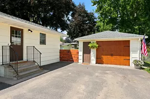 340 Greenway Ave N, Oakdale, MN 55128 - Photo 2