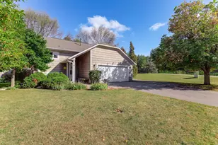 1235 Spring Hill Rd, Waconia, MN 55387 - Photo 4