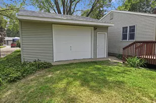563 Shryer Ave W, Roseville, MN 55113 - Photo 32