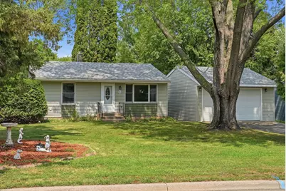 563 Shryer Avenue W, Roseville, MN 55113 - Photo 1
