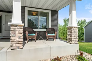 1406 Balsam Ln, Watertown, MN 55388 - Photo 4