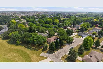 306 37th Avenue S, Moorhead, MN 56560 - Photo 28