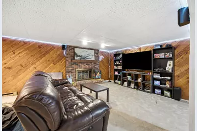 306 37th Avenue S, Moorhead, MN 56560 - Photo 16