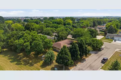 306 37th Avenue S, Moorhead, MN 56560 - Photo 26