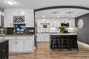 10411 Cedar Lake Rd, Minnetonka, MN 55305 - Photo 2