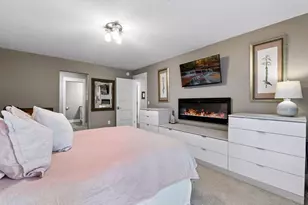 10411 Cedar Lake Rd, Minnetonka, MN 55305 - Photo 22