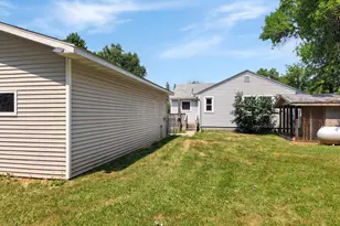 815 1st St SE, Elbow Lake, MN 56531 - Photo 28