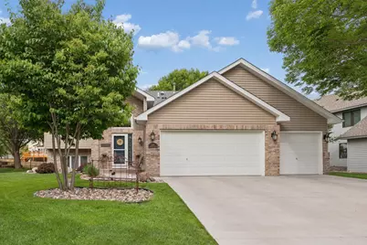 9039 Vickors Crossing, Brooklyn Park, MN 55443 - Photo 2