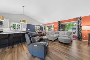 9039 Vickors Crossing, Brooklyn Park, MN 55443 - Photo 12