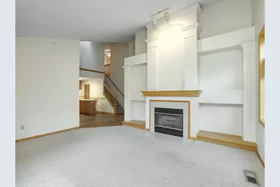 840 Old Town Drive, New Brighton, MN 55112 - Photo 2