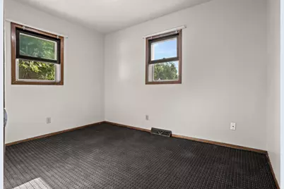 405 14th Street N, Moorhead, MN 56560 - Photo 6