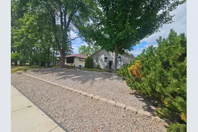 701 N Auburn Avenue, Eveleth, MN 55734 - Photo 28
