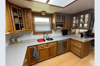 701 N Auburn Avenue, Eveleth, MN 55734 - Photo 8