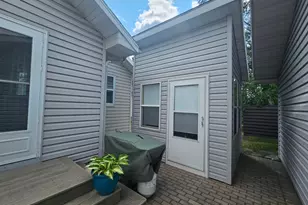 701 N Auburn Ave, Eveleth, MN 55734 - Photo 4