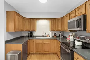 2700 Brunswick Ave S, Saint Louis Park, MN 55416 - Photo 14