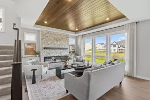 3721 Elliana Pl, Shakopee, MN 55379 - Photo 2
