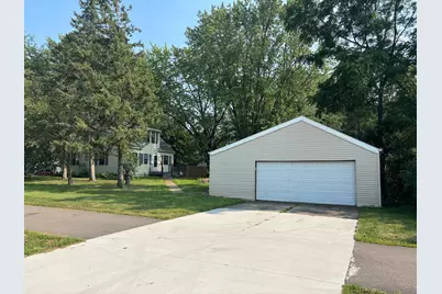 1904 7th Street SW, Willmar, MN 56201 - Photo 4