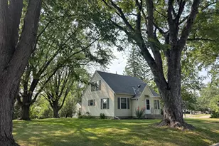 1904 7th St SW, Willmar, MN 56201 - Photo 2